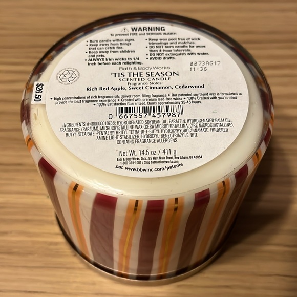 Bath & Body Works 3 Wick Candle. Tis The Season. - Picture 3 of 3